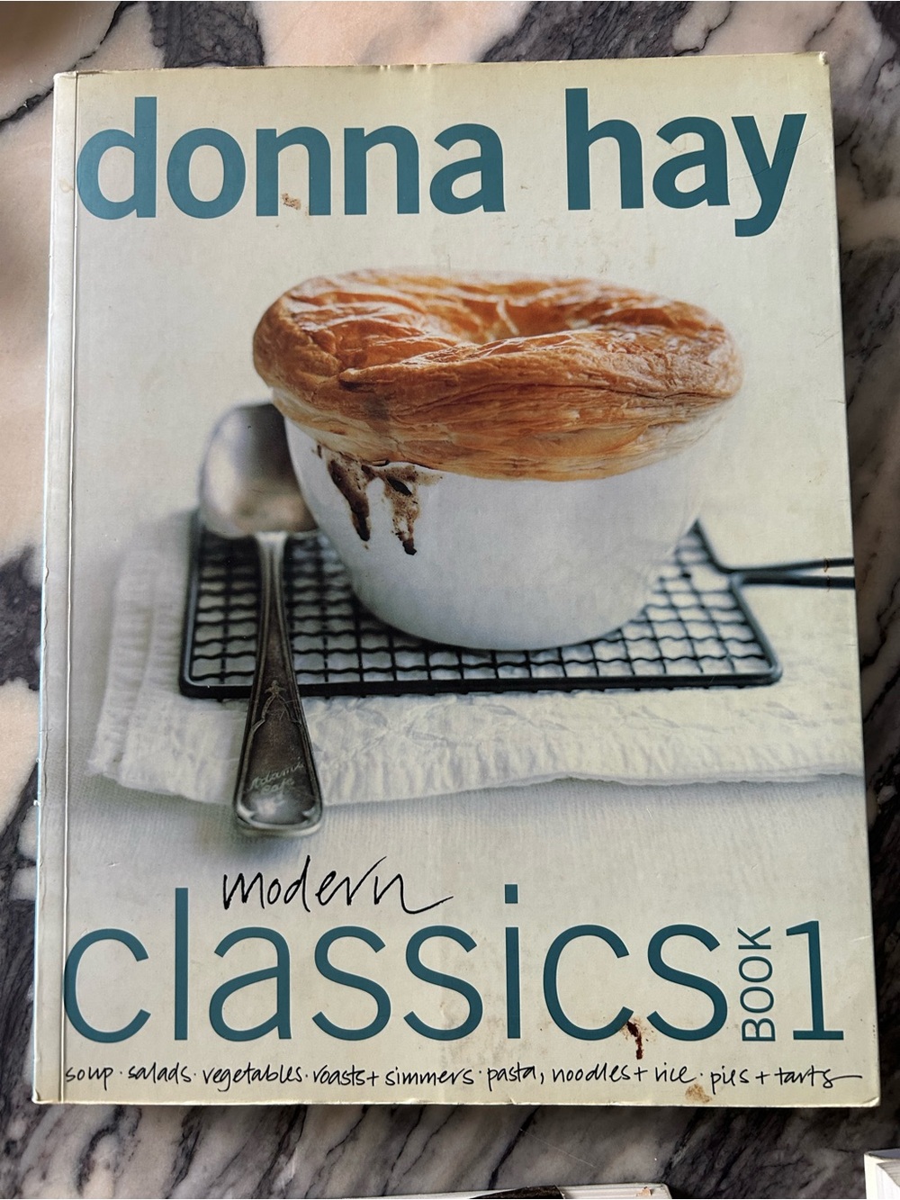 Donna Hay Modern Classics Book 1 Cookbook